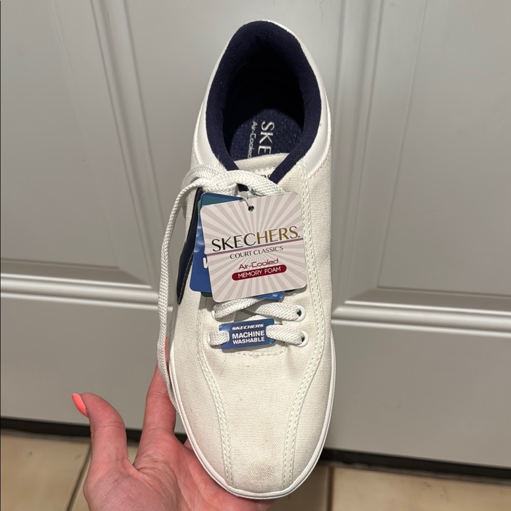 Skechers White Sneakers Classic Comfort